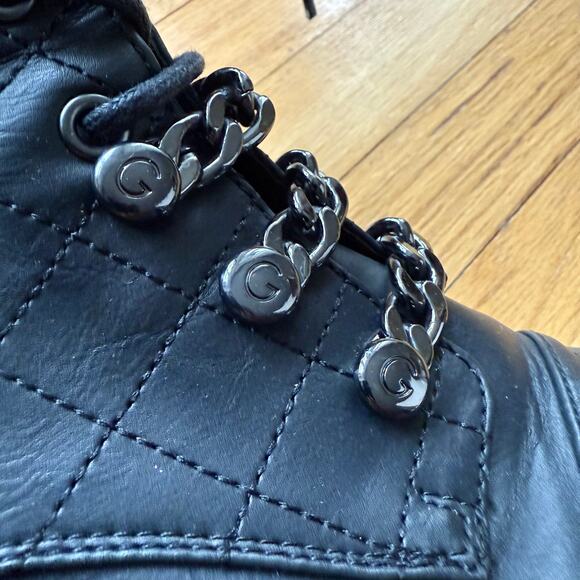 Guess Black Quilted Chain Lace Up Combat Boots Size 9 Grunge Utility Biker Moto - Picture 9 of 10